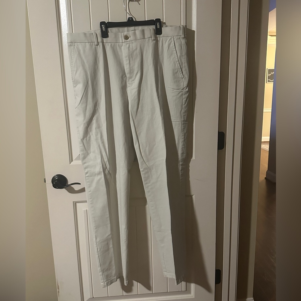 IZOD Saltwater pants khaki 38x34